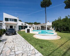 Koko talo/asunto Aroeiramir - Villa With Private Pool And Garden, Lisbon South Bay [38274 / Al] (Lissabon, Portugali)