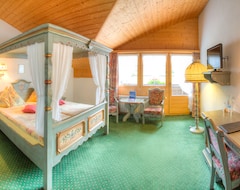 Hotel Simmenhof (Lenk im Simmental, İsviçre)