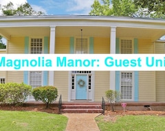 Hotel Guest Unit Of Magnolia Manor: The Tiny Getaway (Jackson, Sjedinjene Američke Države)