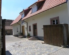 Tüm Ev/Apart Daire Historical Winery House With Southern Flair (Breisach, Almanya)