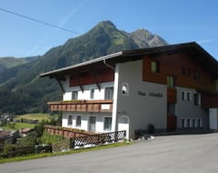Khách sạn Haus Schönblick (Bach-Stockach im Lechtal, Áo)