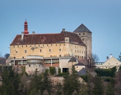 Khách sạn Schloss Krumbach (Krumbach, Đức)