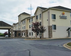 Hotel Comfort Inn & Suites (Saint Charles, USA)