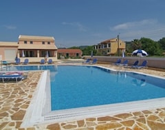 Apart Otel Megali Luxuries (Sidari, Yunanistan)