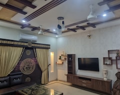 Hele huset/lejligheden Impeccable 4-bed Villa In Gujrat (Gujrat, Pakistan)
