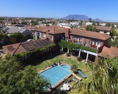Hotelli Humewood Villa Guest House (Table View, Etelä-Afrikka)