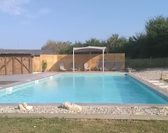 Tüm Ev/Apart Daire Character 18C House with 12 x 6m private pool (Sainte-Colombe-de-Duras, Fransa)