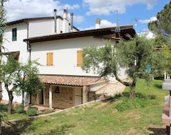 Toàn bộ căn nhà/căn hộ Radici House (Torgiano, Ý)