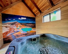 Khách sạn Adventure Lodge And Motels And Tongariro Crossing Track Transport (National Park, New Zealand)
