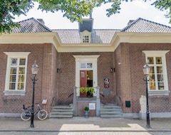 Boetiekhotel Ons Oude Raadhuis Hooge Zwaluwe (Lage Zwaluwe, Netherlands)