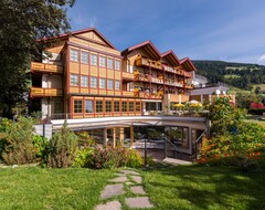 Hotel Villa Stefania (Innichen, Italy)