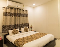 Otel OYO 9023 Dwarka Inn (Nagpur, Hindistan)