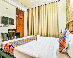 OYO 15738 Hotel Awesome Villa (Kalküta, Hindistan)