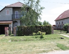 Pansion Adonisz vendégház (Mórahalom, Mađarska)