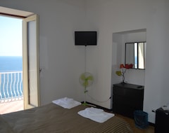 Hotel Donna Giulia (Amalfi, Italija)