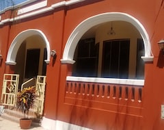 Guesthouse Hostel Boulevard (Ica, Peru)