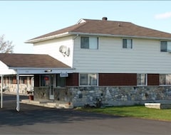 Hotel Roger's (Smiths Falls, Canada)