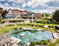 Otel Alpine Spa Resort Sonnenberg (Bressanone, İtalya)