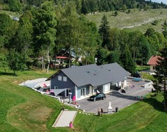 Toàn bộ căn nhà/căn hộ 2 Gites For Large Capacity In The Heart Of The Haut Jura Mountains (Foncine-le-Haut, Pháp)