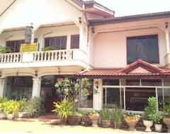 Khách sạn Phaythavone Hotel (Pakxé, Lào)