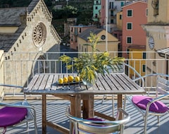 Hotel Apt. Casa Duomo - Arbaspàa - Large Apartment With Terrace Citr: 011024-Cav-0082 (Riomaggiore, Italien)