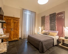 Bed & Breakfast The Bellini House by House In Naples (Napoli, Italien)