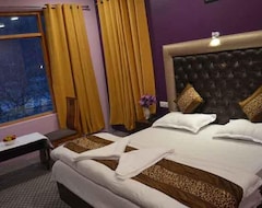 Hotel River View Resort Pahalgam (Pahalgam, India)