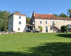 Toàn bộ căn nhà/căn hộ Auvergnat'Home (Chaptuzat, Pháp)