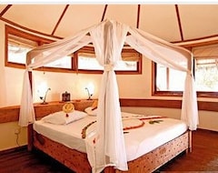 Hotelli Dhiggiri Tourist Resort (Felidhoo Atoll, Malediivit)
