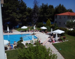 Khách sạn Hotel Nostos (Afytos, Hy Lạp)