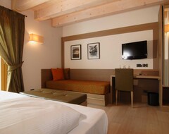 Khách sạn Dolomiti Lodge Villa Gaia (Valle di Cadore, Ý)