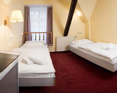 Hotel Pension Am Burgwall (Wismar, Germany)