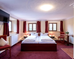 Hotelli Historische Wirtshaus Aiging (Nußdorf, Saksa)