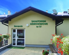 Otel Sanatorium Nr 4 (Iwonicz-Zdrój, Polonya)
