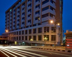 فندق Wana Riverside Hotel (مالاكا, ماليزيا)
