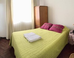 Bed & Breakfast Rent Rooms at Home (Lince, Peru)