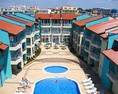 Khách sạn Complex NеV (Sarafovo, Bun-ga-ri)