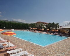 Hotelli Artemis Residence Village (Ascea, Italia)