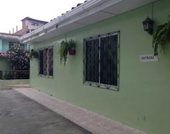 Albergue Hostal Los Lirios (Loja, Ecuador)