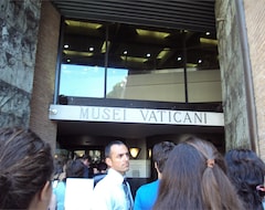 Khách sạn Home Holiday Vatican Museums (Rome, Ý)
