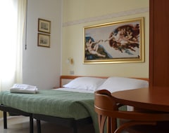 Hotel Parco Fellini (Rimini, İtalya)