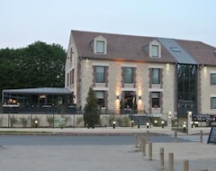 Otel La Villa de l'Ecluse (L'Isle-Adam, Fransa)