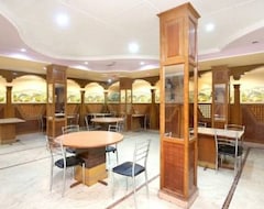 Khách sạn Yogesh  And Restaurent (Solan, Ấn Độ)