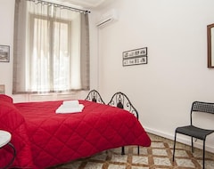 Hotel Appartamenti Con Vista Piazza Testaccio (Rom, Italien)