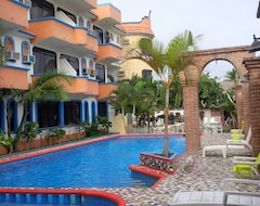Khách sạn Hotel Real del Quijote a solo 50 metros de la playa (Tecolutla, Mexico)