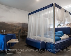 Halanus Hotel And Resort (Alanno, İtalya)