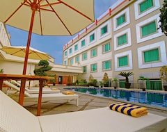 Khách sạn Rocky Plaza Hotel (Padang, Indonesia)