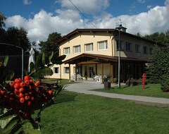 Otel O.W. Mikomania (Chojnice, Polonya)