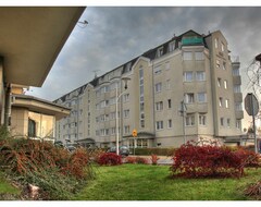 Khách sạn Apartamenty Hotelowe Arche (Konstancin-Jeziorna, Ba Lan)
