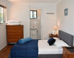 Entire House / Apartment Mt Larcom Tourist Park (Gladstone, Australia)